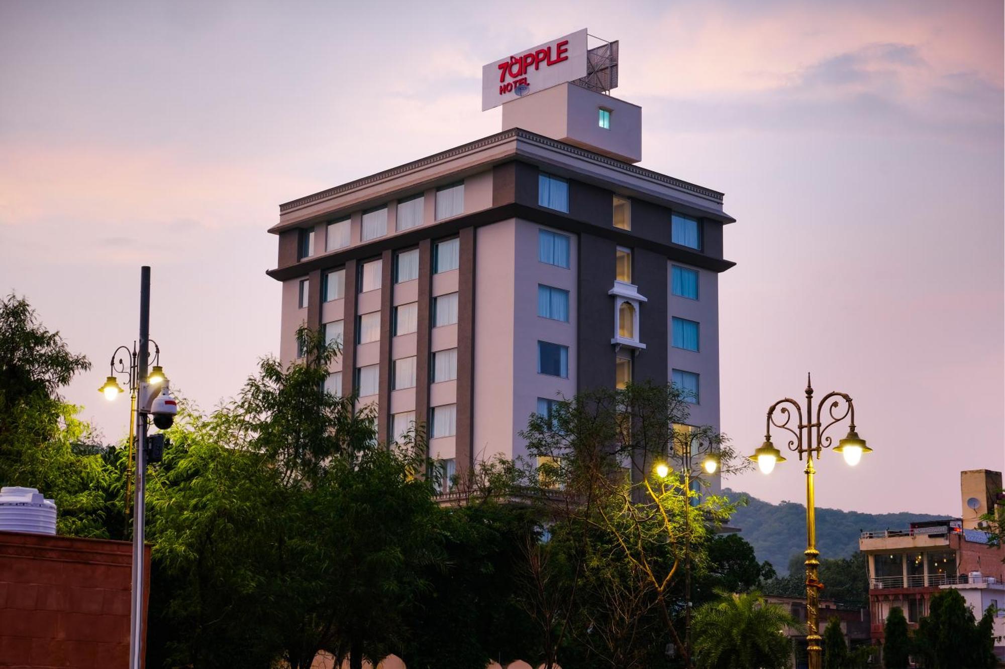 7 Apple Hotel Jal Mahal, Džajpur Exteriér fotografie